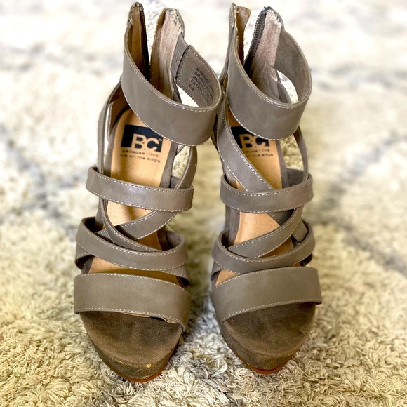 BC strapy wedge heel, size 6.5 - Picture 3 of 4